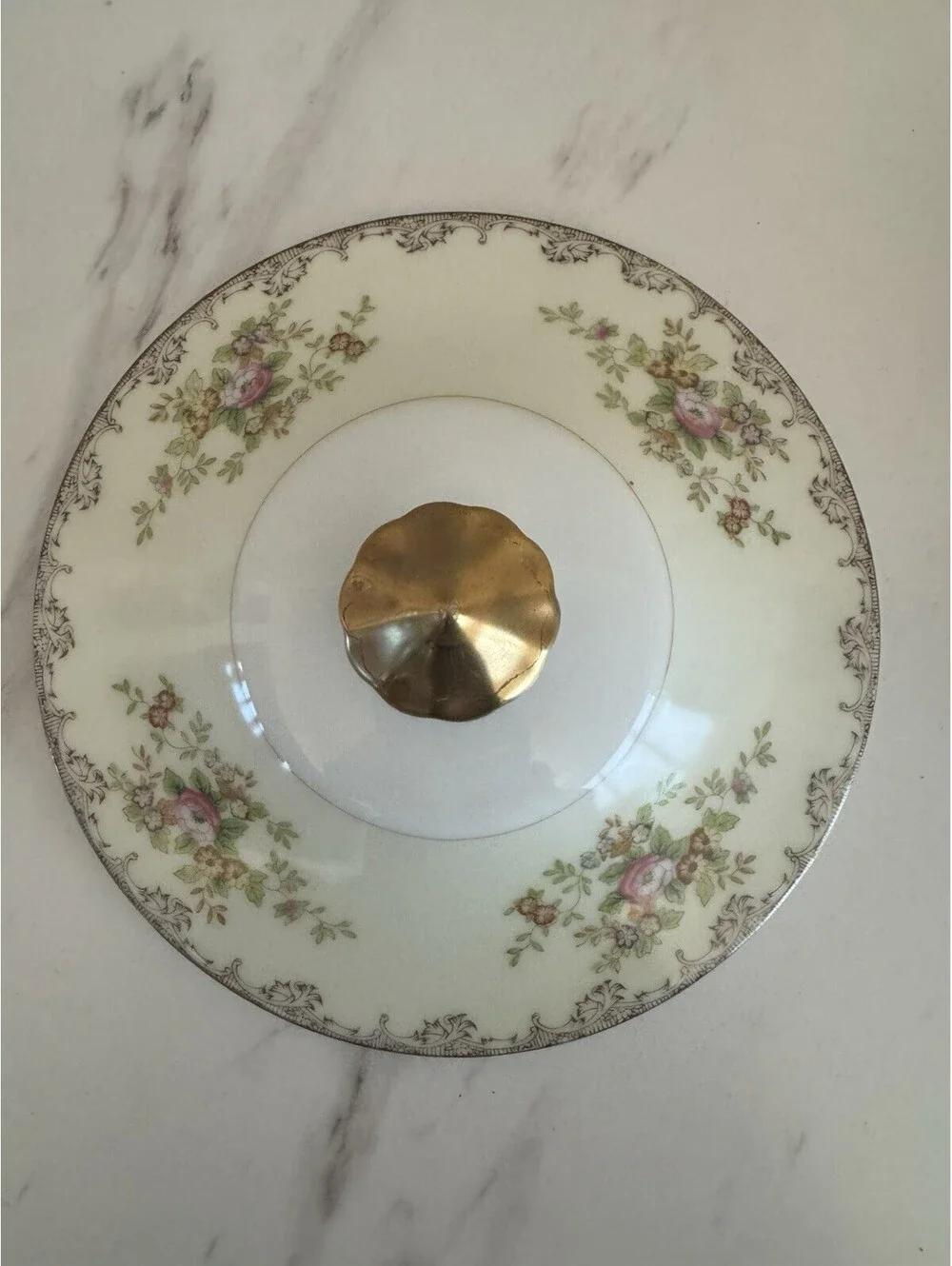 Vintage Saito China Hand Painted Floral Gold Gilt Covered Tureen Japan